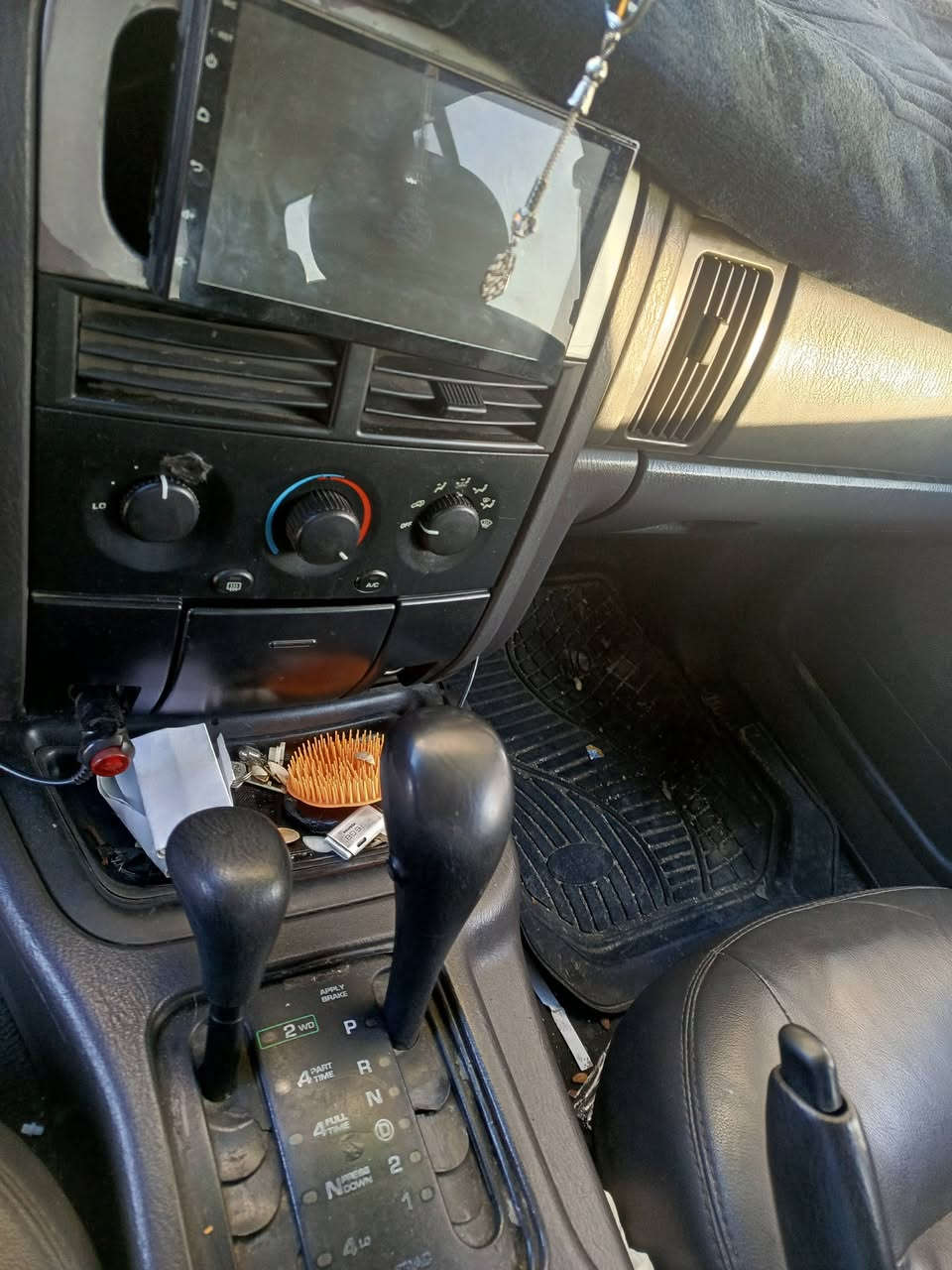 جيب شروكي 2001
للبيع اول للبدل

ماتور 4000

مرخص سنه 

فحصه 2 جيد 2 ضروب

سعر2700


**إذا كنت صاحب هذا الإعلان وتريد حذفه لأي سبب، رجاءا أرسل رسالة إلى الدعم الفني**