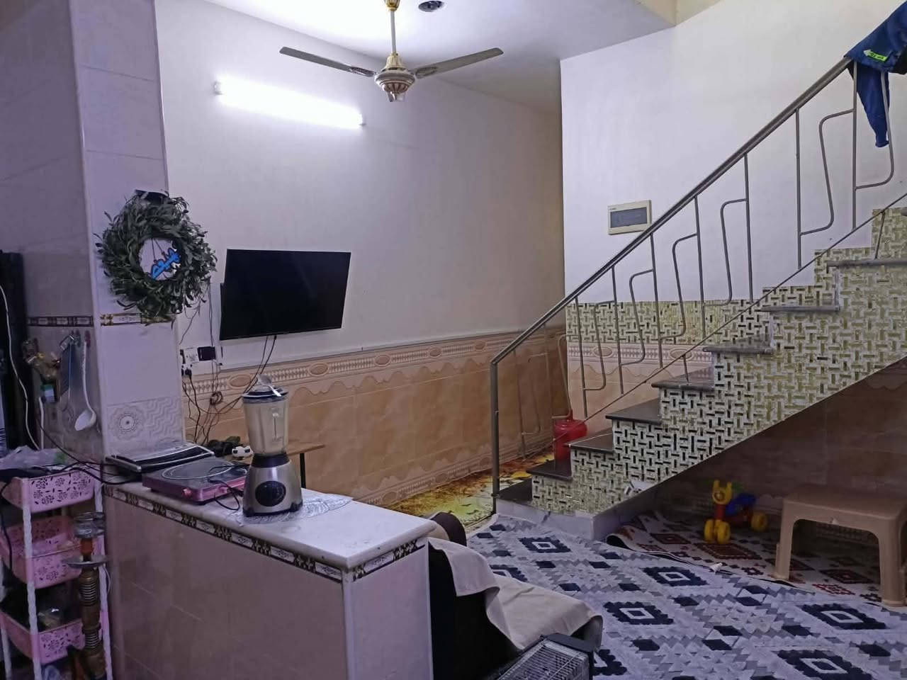 دار للبيع زراعي 100متر بناء سنة 2023 رئاسة شارع عشرين
نهاية شارع ام البنين 
***********
