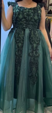 الزيتوني ٤٦ • بنفسجي ٤٤/٤٦ • لبسه وحده