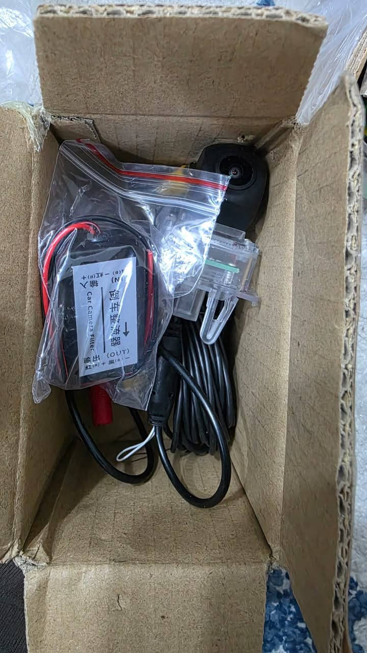 ٤ قاعده شاشه كلها ٩ انج مع  ٤ كامرات محيطيه و حساسات و سماعات
شلع ٨٠ الف 
مفرد قطعه و سعرها


**إذا كنت صاحب هذا الإعلان وتريد حذفه لأي سبب، رجاءا أرسل رسالة إلى الدعم الفني**