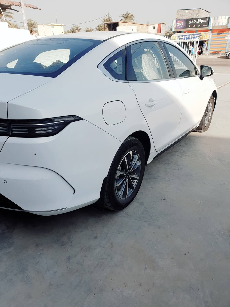 السلام عليكم/ بي واي دي دستورار 2025 /رقم بغداد الدولي حره تحويل مباشر بحالة جيدة جدا /ماشيه ١٢ الف بين كهرباء وبنزين/ مكفواله /السعر ١٢٥ شامل العقد المروري وتدللون/***********
