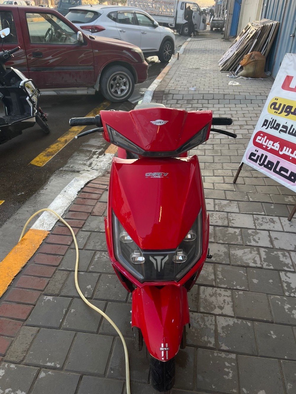 السلام عليكم من رخصه الادمن
شبابنه الطيبه دراجه شحن للبيع نوع سكنس ماتركس دراجه وكاله

المواصفات 📍
بطاريات دبل عدد 6
نضام p بارك🅿️
نضام R بك ( رجوع الى الخلف) 
الملف 1500w
بصمه قفل/فتح + تشغيل عن بعد ⚡️
حساس بريك 🛑
شاشه تاب 💻تعرضلك العطل في الشاشه 
كهربائيات كله شغال⚡️ لايتات عالي ناصي اشاير هورن كله كفاله
الدراجه مابيها اي نقص شغل واطلع 
بريكات شغالات فقط البريك الامامي يرادله زيت ب الف دينار
البريكات دسكات 
دبلات عدد4  ثنين بالامام وثنين بالخلف 
السعر ٥٥٠ الف راسلني او اتصل على 🔚*********** 
دراجه مرتبه ومابيها اي نقص شغل واطلع