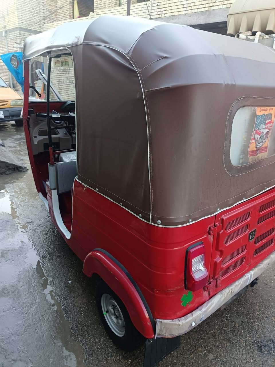 تكتك موديل 17رقم وسنويه يارادله شي واحد بس تبدل كور ولباقي ما بي شي وبيه صفحه مصبوغه  مكان بغداد رأسه شارع 20 رقمي ***********
