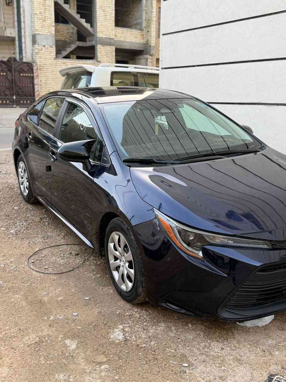 ماشيه ١٨ الف 2024
مبدل بيها بنيد نفس لون وجاملغ اليسر بارد ومكحل 
بدون ايرباك سياره زيرو وبسمي العنوان العطيفيه الكاضميه السعر 155 ‪***********‬‏
