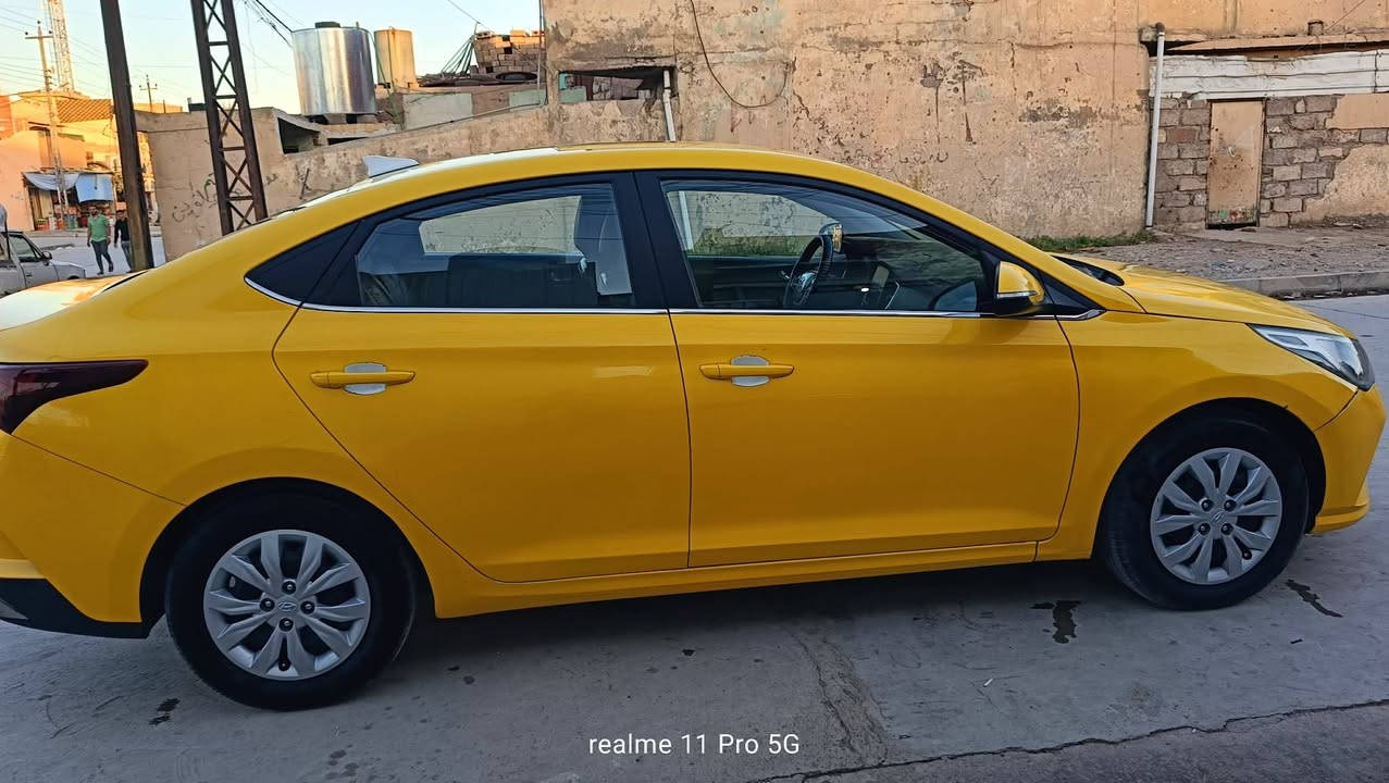 سيارة 🚗 اكسنت موديل 2023 كيرａｔ محرك شرط هيئة غرامات صفر رقم 📱 نينوئ شرط التحويل التواصل علئ الرقم *********** بيها منضومه غاز ⛽
