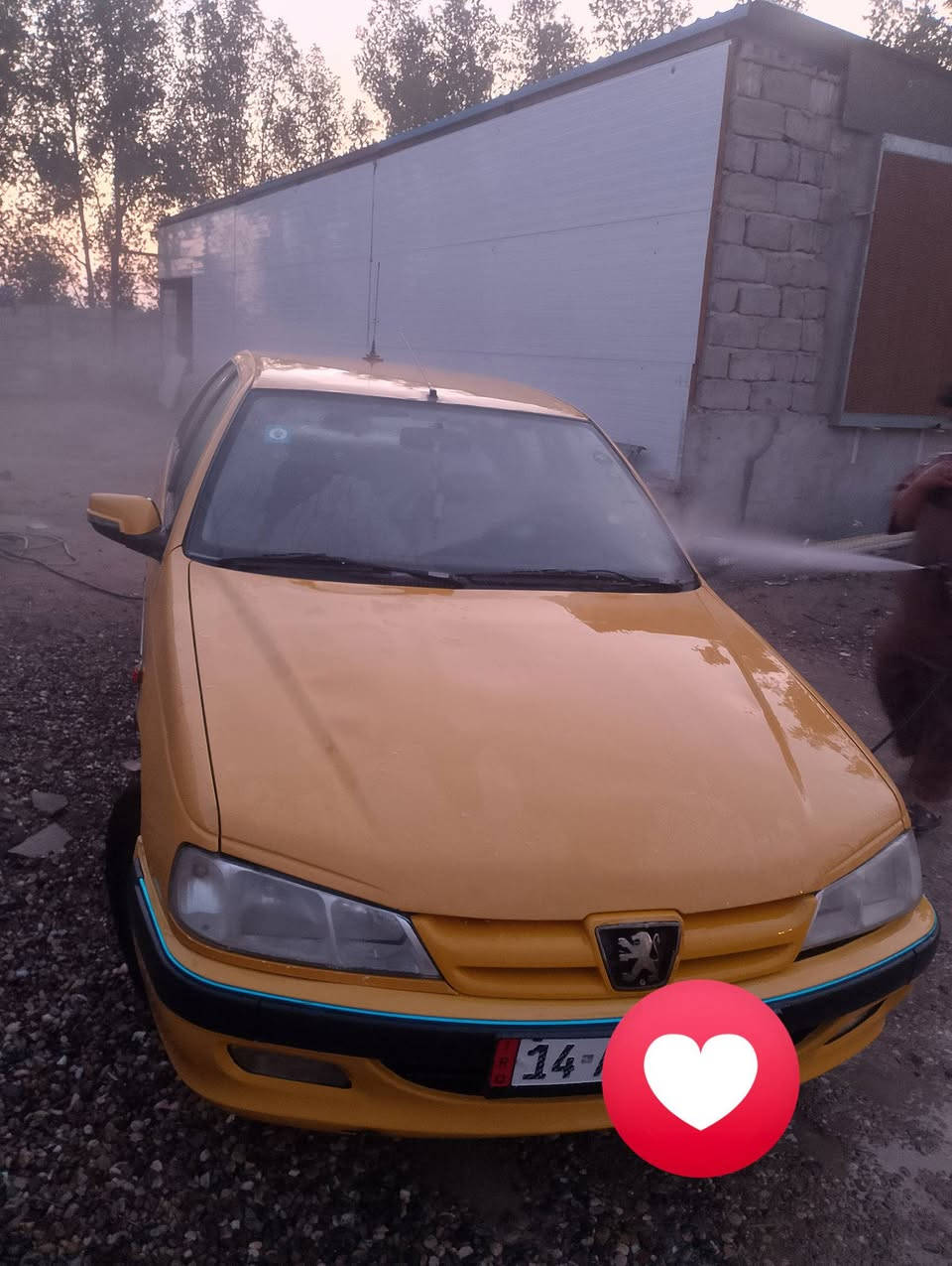 السلام عليكم سيارة بيجو بارص موديل 2013 سنويه جديده مصارلي شهر من جددتها  وبسمي تنتهي 2035 كير مكينه تبريد 🥶 كفاله تحويل ثاني يوم المكان البصرة ابو الخصيب ***********
