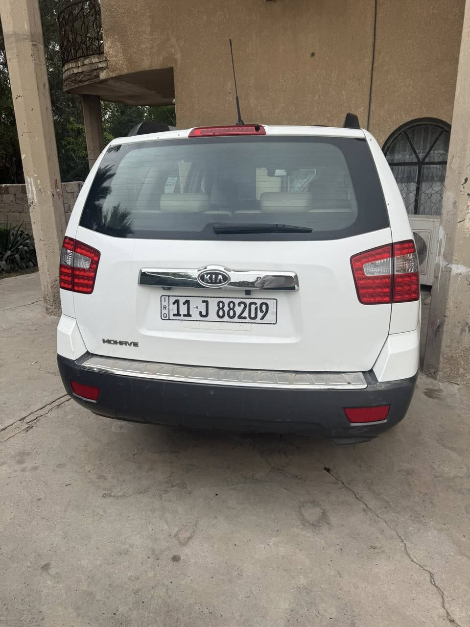 سلام عليكم للبيع موهافي خليجي رقم بغداد بأسمي 2012 فول مواصفات سياره جديده وجاهزه مكفوله من الضربه سعر 155 مكاني بغداد الزعفرانيه ***********
