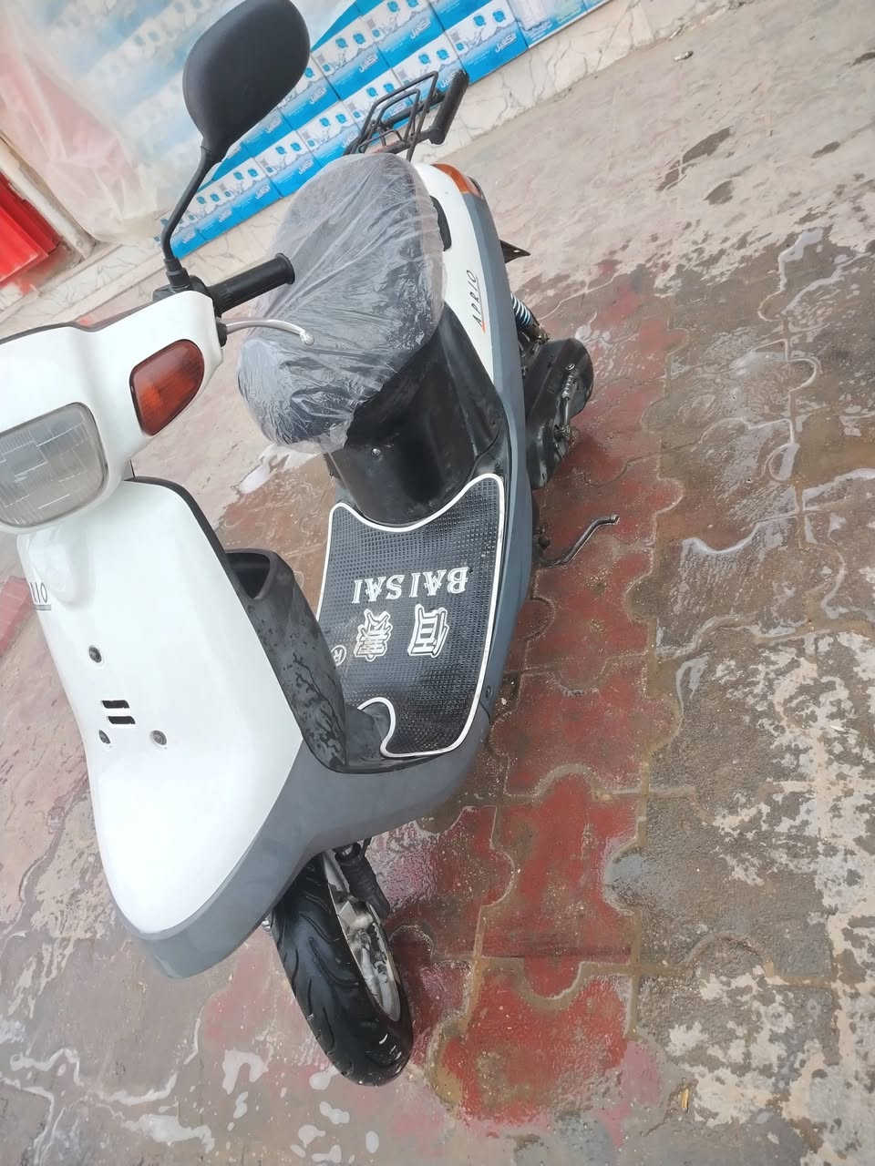 سلام عليكم شباب دراجه للبيع دراجه نظيفه محركه ناعم كهربائياتها كله شغاله مكاني كربلاء سعرها 250 وبيها مجال اللي يريدها يتواصل على هذا الرقم ***********
