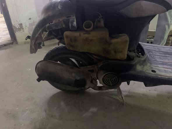 السلام عليكم دراجه عبد الحليم ناشفه نقصها بس صفاح رايدها مراوس ب دراجه بيجي تسع زروف الرقم  بس واتساب اتصال  او رساله ***********
