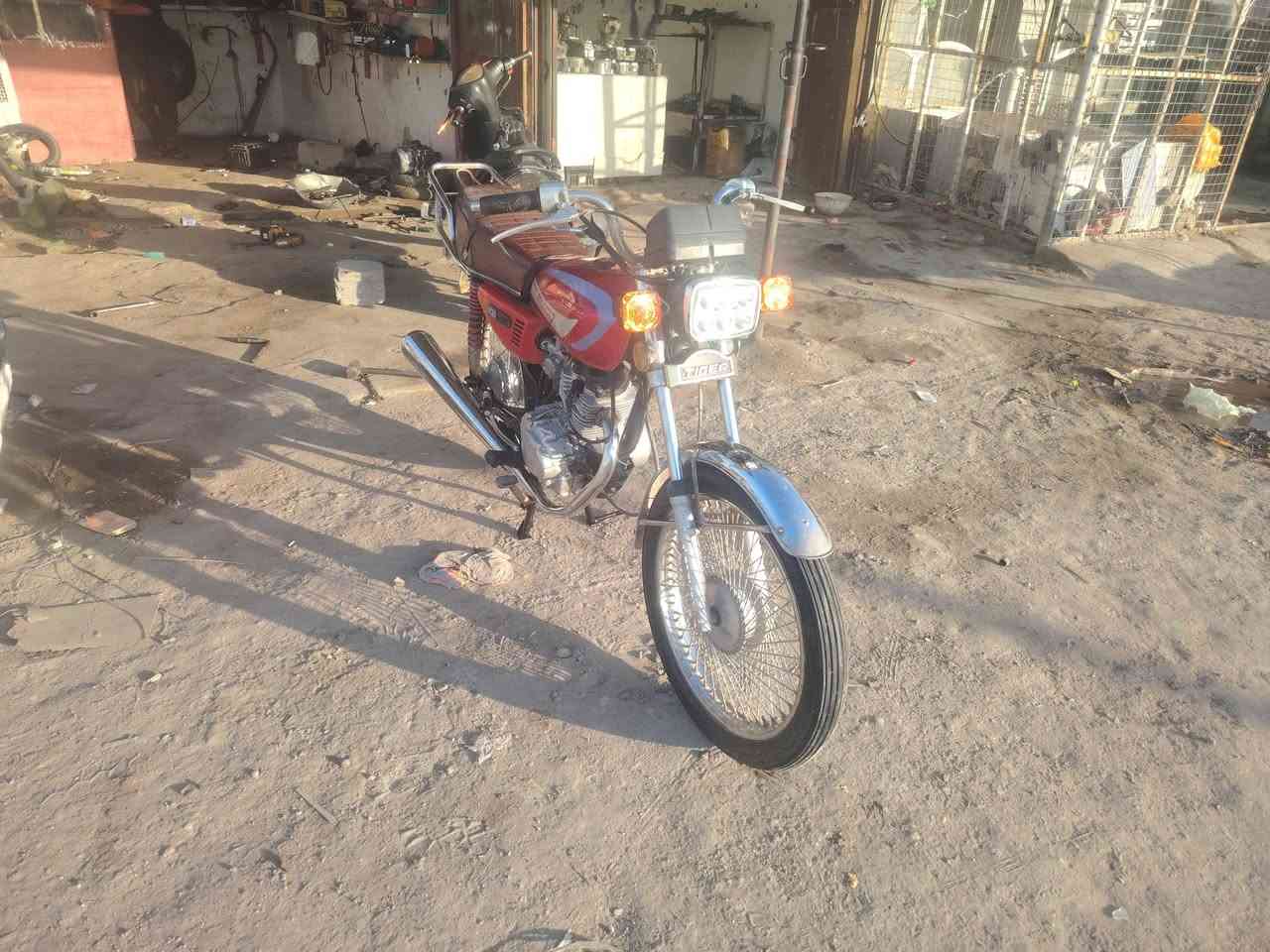 سلام وعليكم دراجه اربعه كيرموديل 20اوراق اصوليه السعر 400وبيها مجال ***********
