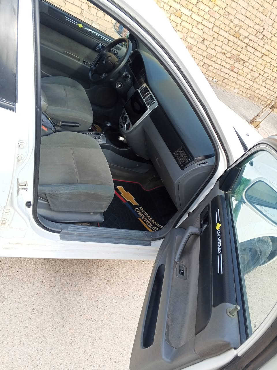 اوبترا موديل 2012 مكفولة مكينه كير تبريد صدر جديد تخم تاير سنويه 26 تحويل مباشر رقم بغداد دولي مكانه كوت مركز المدينه مكفولة من ضربه وتبديل موبايل *********** السعر 78 منضومة زنون اصلي تاب اصلي جاهزه السياره
