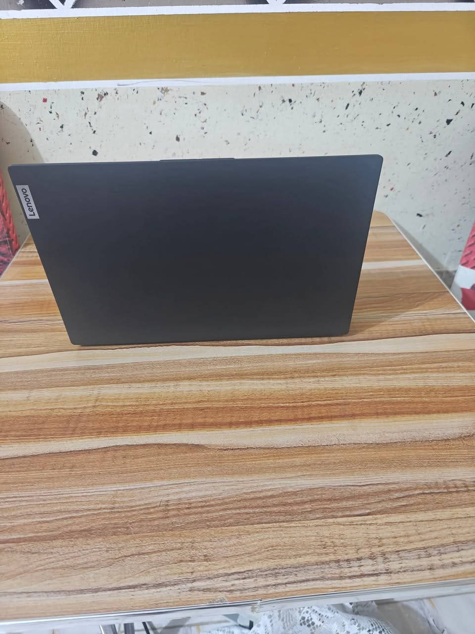 🔥 عرض خاص من ياسر للحاسبات
  آخر قطعة متوفرة  شرق اوسط 

💻 Lenovo V15 G2 – الجيل الحادي عشر

🎮 يحتوي على كرت شاشة خارجي 

💰 السعر: 542 الف عراقي بعد الخصم✅
💰السعر: 570 الف عراقي قبل الخصم ❌

🔥 خصم 5% على جميع الأجهزة 
✨ مستخدم نظيف جداً بحالة ممتازة

⏳ ينتهي العرض بتاريخ 2026/7/18
بعد انتهاء العرض يرجع السعر الاصلي

📌 المواصفات:

🔹 الموديل: Lenovo V15 G2 الجيل 11

🔹 المعالج: Intel Core i5-1135G7 11th Gen

🔹 الرام: RAM 8GB DDR4

🔹 التخزين: SSD M.2 256GB

🔹 كرت الشاشة الخارجي: NVIDIA MX350 2GB

🔹 الشاشة: 15.6 إنج FHD

🔹 نظام التشغيل: Windows 11 Pro

✨ المميزات:

✔️ كرت شاشة خارجي منفصل

✔️ أداء ممتاز للدراسة والعمل اليومي

✔️ تشغيل برامج الأوفيس والمحاسبة بسلاسة

✔️ مناسب للتصميم الخفيف والفوتوشوب

✔️ شاشة FHD واضحة ومريحة

✔️ تصميم أنيق وخفيف الوزن

🔌 منافذ الجهاز:

🔹 USB Type-C

🔹 2 × USB 3.2

🔹 USB 2.0

🔹 HDMI

🔹 منفذ شبكة LAN (RJ-45)

🔹 منفذ سماعة وميكروفون 3.5mm

🔹 منفذ الشاحن الأصلي

🎯 مناسب لـ:

✔️ الدراسة والطلاب

✔️ Microsoft Office

✔️ برامج المحاسبة

✔️ التصفح والعمل المكتبي

✔️ Photoshop

✔️ الاجتماعات الأونلاين

✔️ مشاهدة الأفلام والمحتوى بدقة عالية

🎁 الملحقات:

✔️ شاحن أصلي

✔️ حقيبة لابتوب

🛡️ ضمان 7 أيام استبدال في حالة وجود أي خلل

🚚 يوجد توصيل لكل العراق

📱 واتساب: ***********

📞 اتصال: ***********
