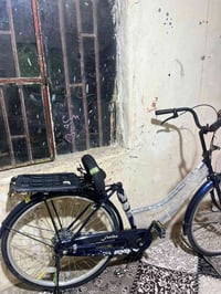 باسكل بناتي حجم 26اخو الجديد يردله ويل خلفي السعر 70وبي مجال هاتف07772...