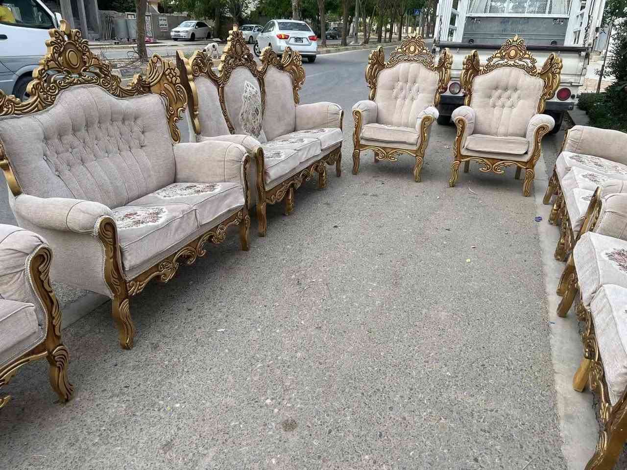 بؤ فروشتن
زور باكة بيعةيبة
١٤ نةفةريي
سعري زور مناسبة
***********
