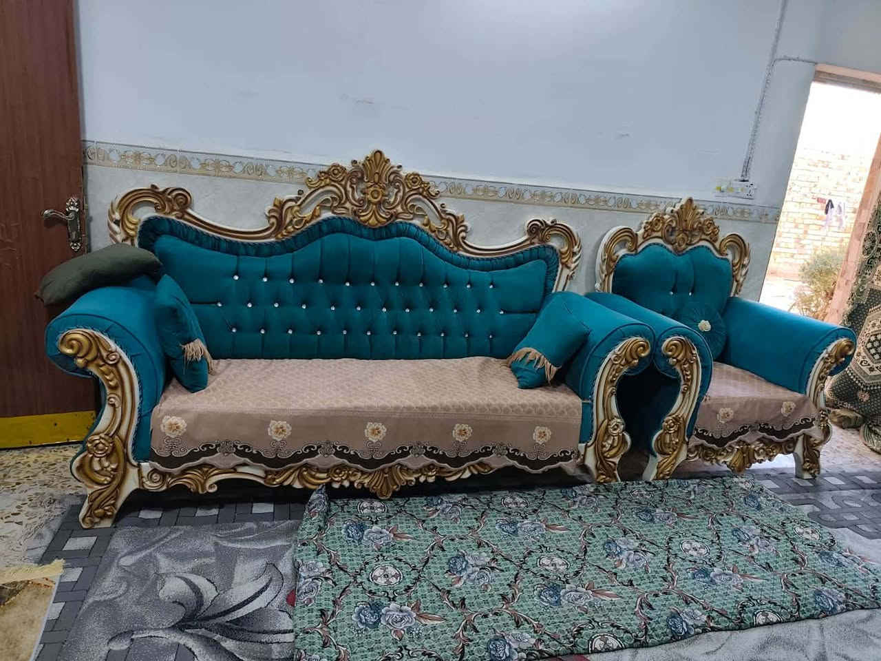 مكلفه بلنشر تخم بلوك اسود عشر مقاعد  جدا نظيف  السعر 550 مكانه حله اي ستفسار اتصلو ***********
