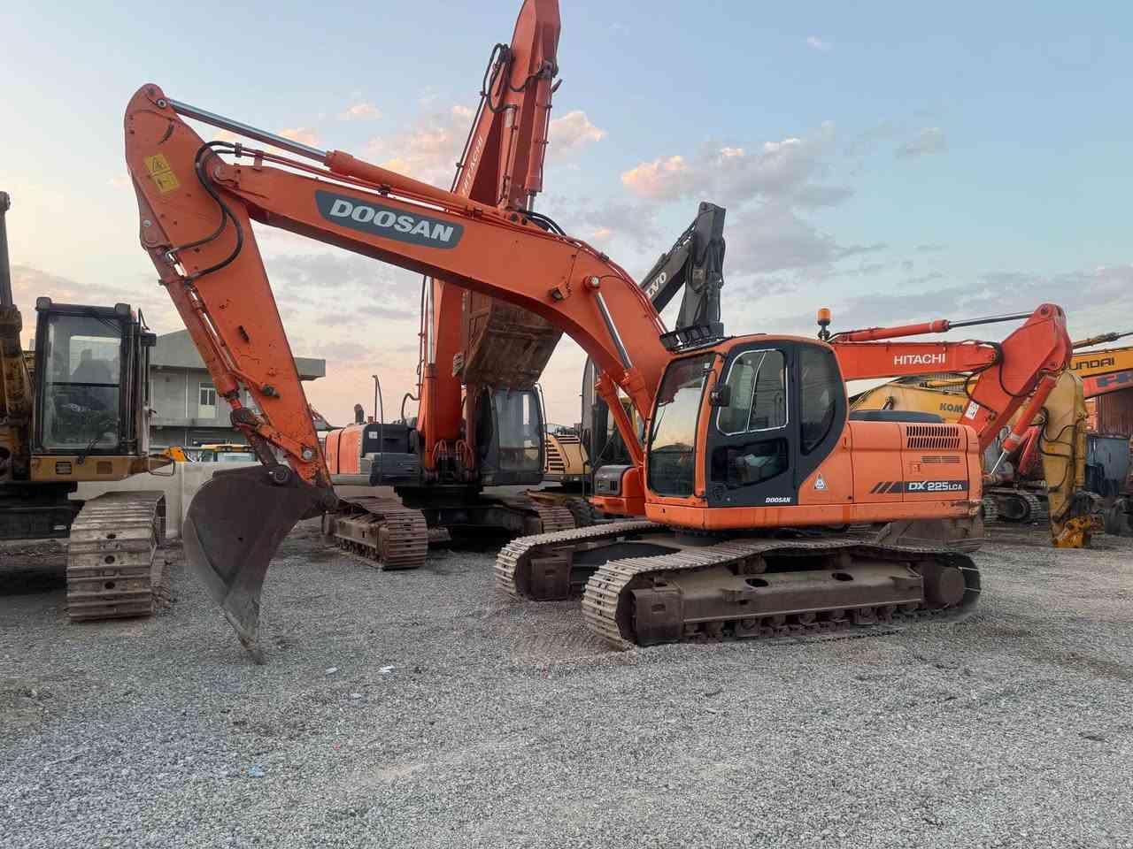 Doosan dx225
2014
پەمپونۆزڵ
بێ بۆیاخ
هەموو گیانی بەشەرت
*********** أربيل, العراق
