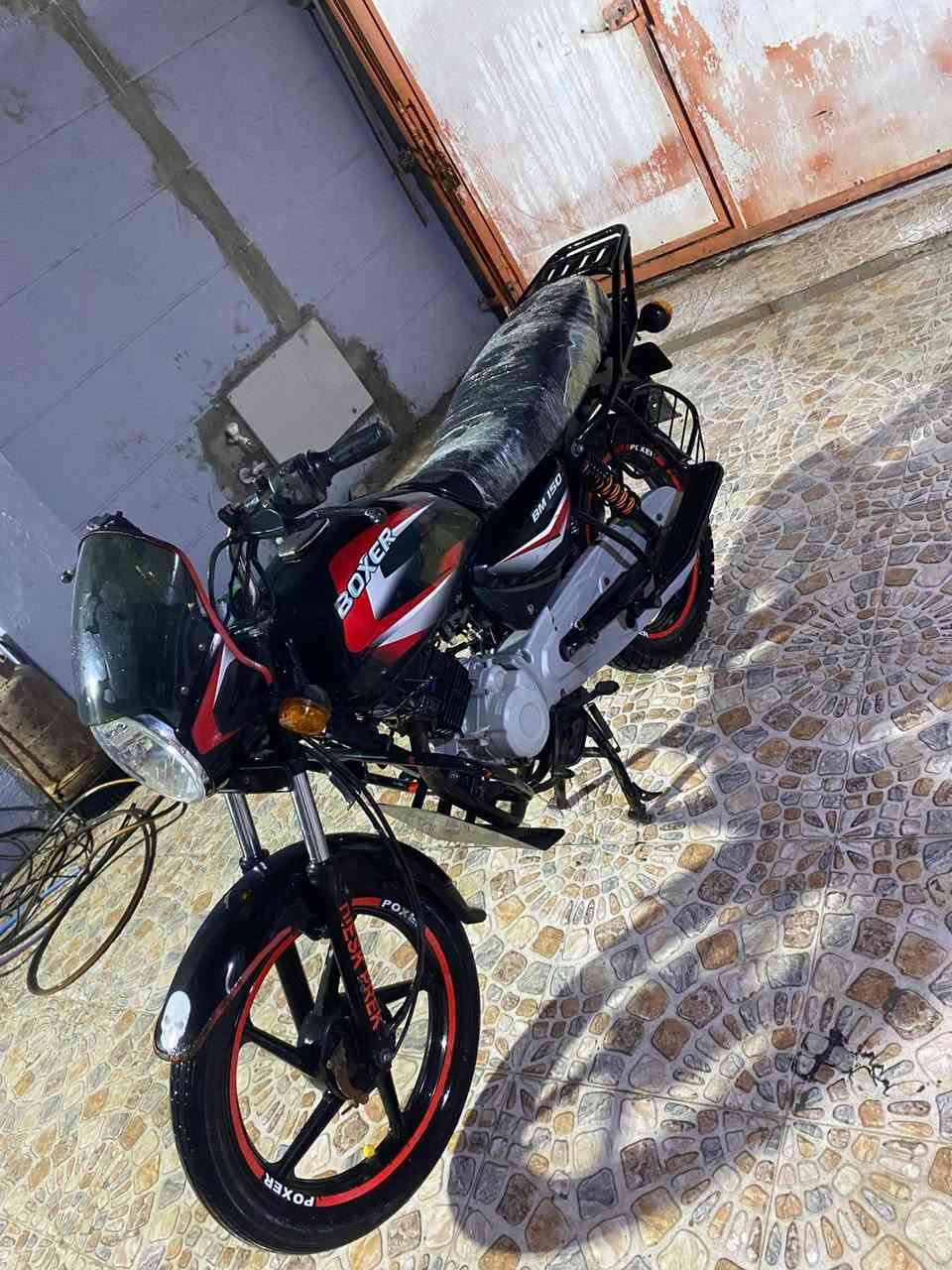 سلام عليكم دراجه بوكسر للبيع مديل ٢٠٢٠ طالعه ب٢٠٢٣  أوراق أوراق اصولي وكيله بل عشار شرط التحويل  دراجه حلوه نضيفه محرك مفتوح شقل شركه شرط مبدل سلندر بوشه وبستن شرط محرك أخرس ما يسمع دراجه بيه ملاحضات بصطه لن تاركهه جنت انه كلجات ودواسات وباتري فقط الباقي كله مكفول كلهن ما يكلفن حته ٥٠ سعرها دراجه ٩٥٠ وبيه مجال للطيبين مكاني بصره ابو الخصيب رقمي ***********
