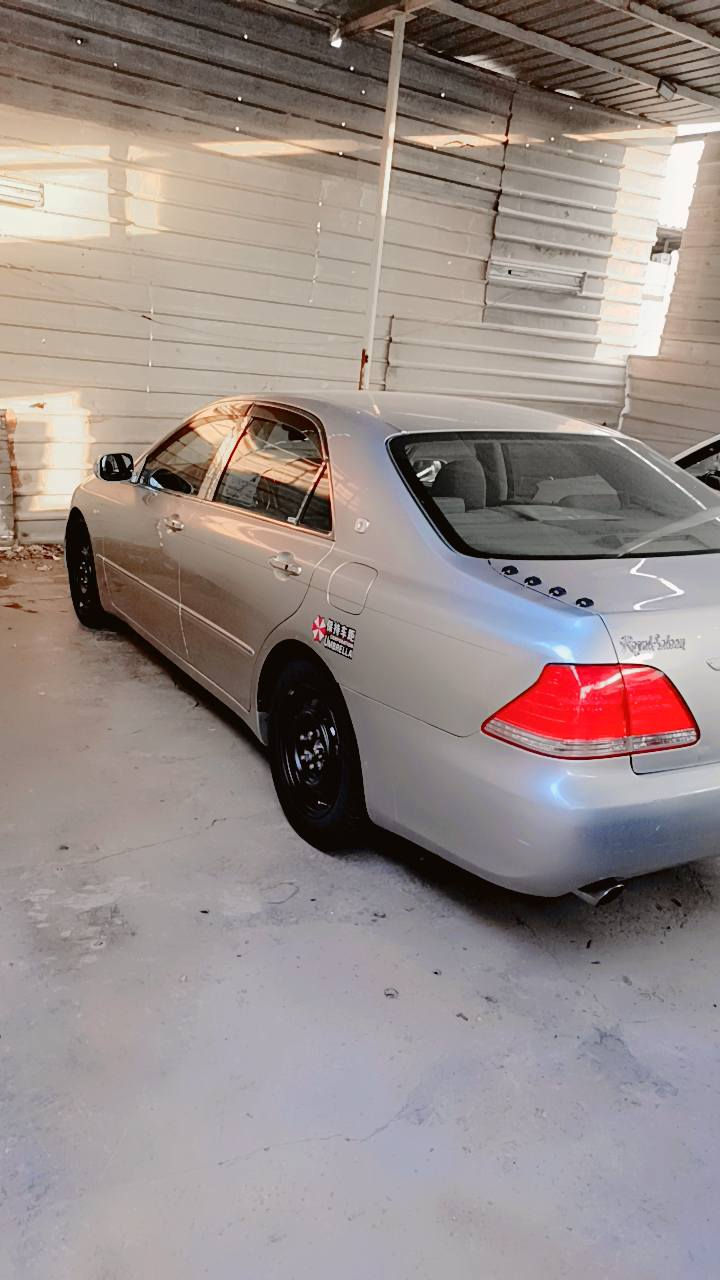 سلام عليكم شاهينه 2005
مدفوع كمرك باقي بس عل رقم
سعر120اوبيه مجال***********
