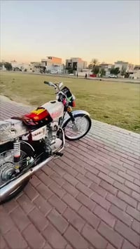 شباب دراجه البيع موديل ٢٦  ب٧٢٥وبيه مجال‏‪07814960401‬‏