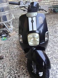 دراجة بوليس للبيع صار الهه شهر و نص او شهرين من طالعه رمبه دراجة نضيفه...