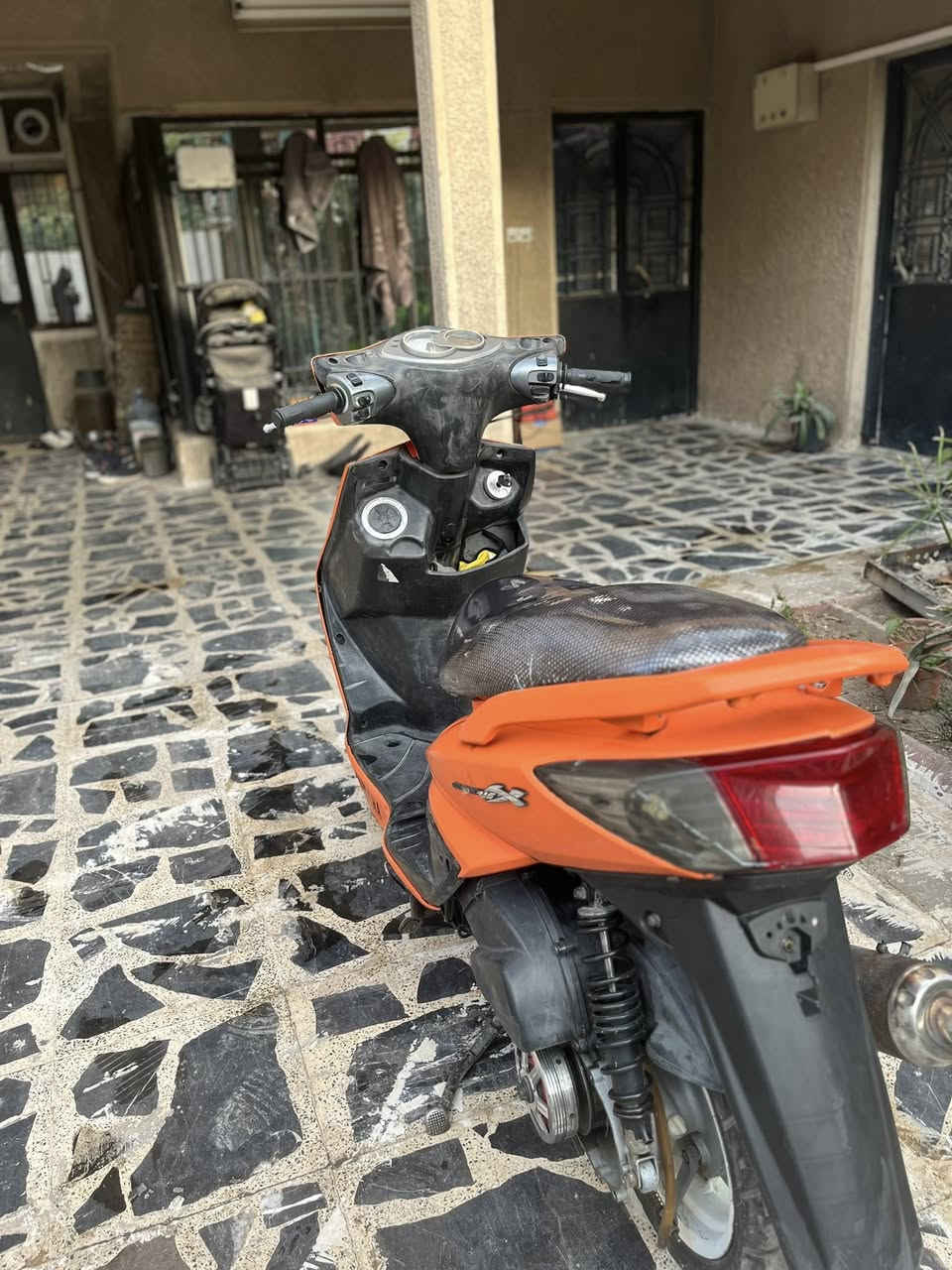 السلام عليكم شباب سكنس فحل للبيع مكينة ٦١ كلجات رياضي شلعة ومعدل خير من الله السعر٨٥٠وبيها مجال اتصل وتدلل رقمي *********** موجود واتساب مكاني بغداد الأمين الثانية
