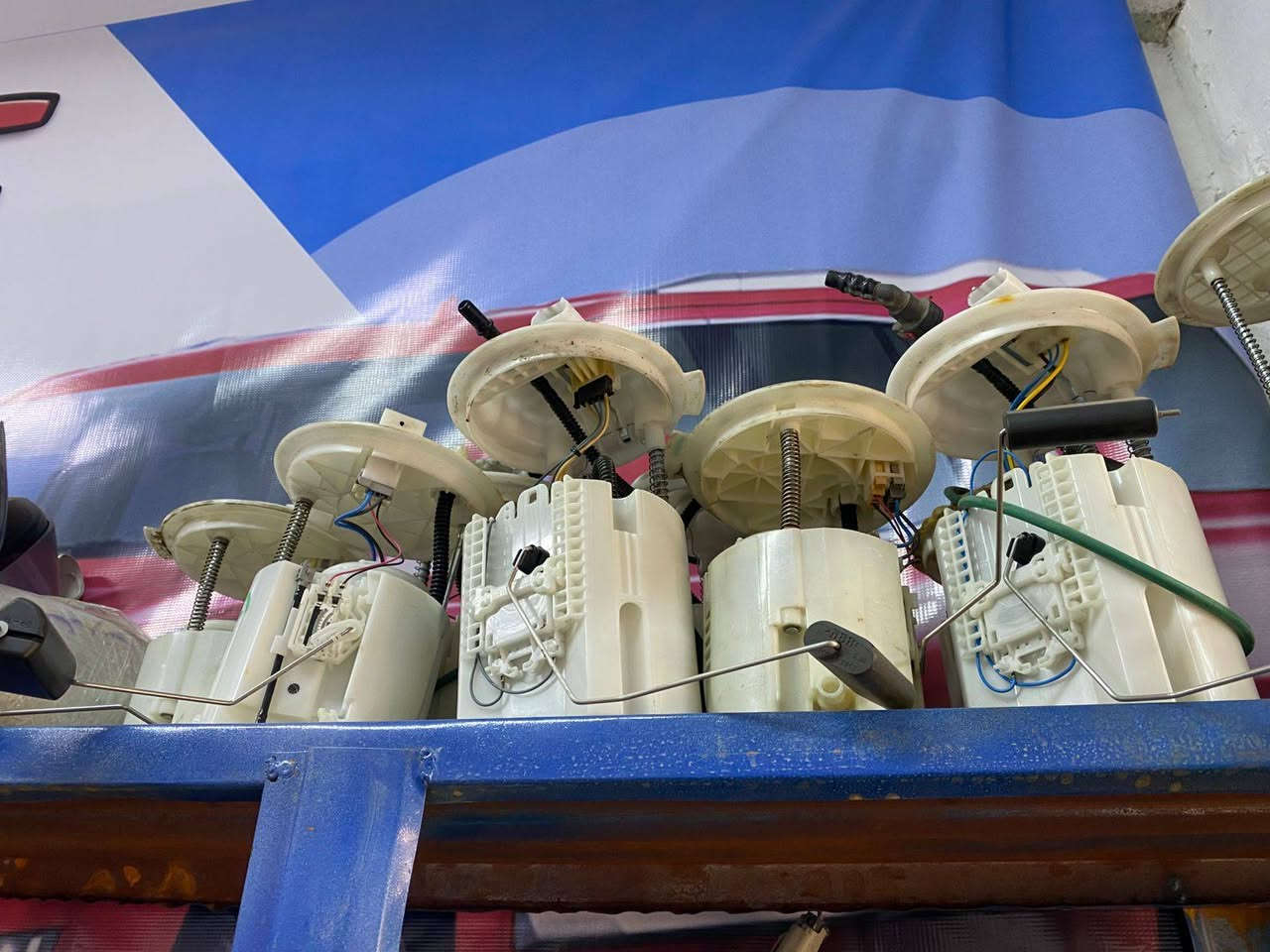 سلام عليكم  توفرت ادوات احتياطيه دوج افنجر كاليبر باتريوت كومباس 🕋🕋🕋
ضفيره محرك افنجر 2400موديل، ٢٠٠٨/٢٠١٠معه العقل ❤ 
ضفيره محرك افنجر 2700موديل ٢٠٠٨/٢٠١٠معه العقل ✌
ضفيره محرك افنجر 2400موديل ٢٠١١/٢٠١٤معه العقل ♥
ضفيره محرك باتريوت كومباس كاليبر موديل ٢٠٠٨😚
٢٠١٠معه العقل 
يوجد ادرايف شفتات كاليبر باتريوت كومباس 🏅
يوجد ادرايف شفتان افنجر ٦سلندر ول ٤سلندر🛠
قاعده فيتبم 💙
قاعده فيوزات 🌺
كل موجود في الصور 🩵
بغداد الدوره شارع ٦٠📌
***********📞
يوجد توصيل لجميع المحافظات العراق 🇮🇶
اخوكم احمد المشايخي💪🏻💪🏻
يوجد صيانه عامه كهرباء وحداده الصدر وفيتريه 🦁🦁
