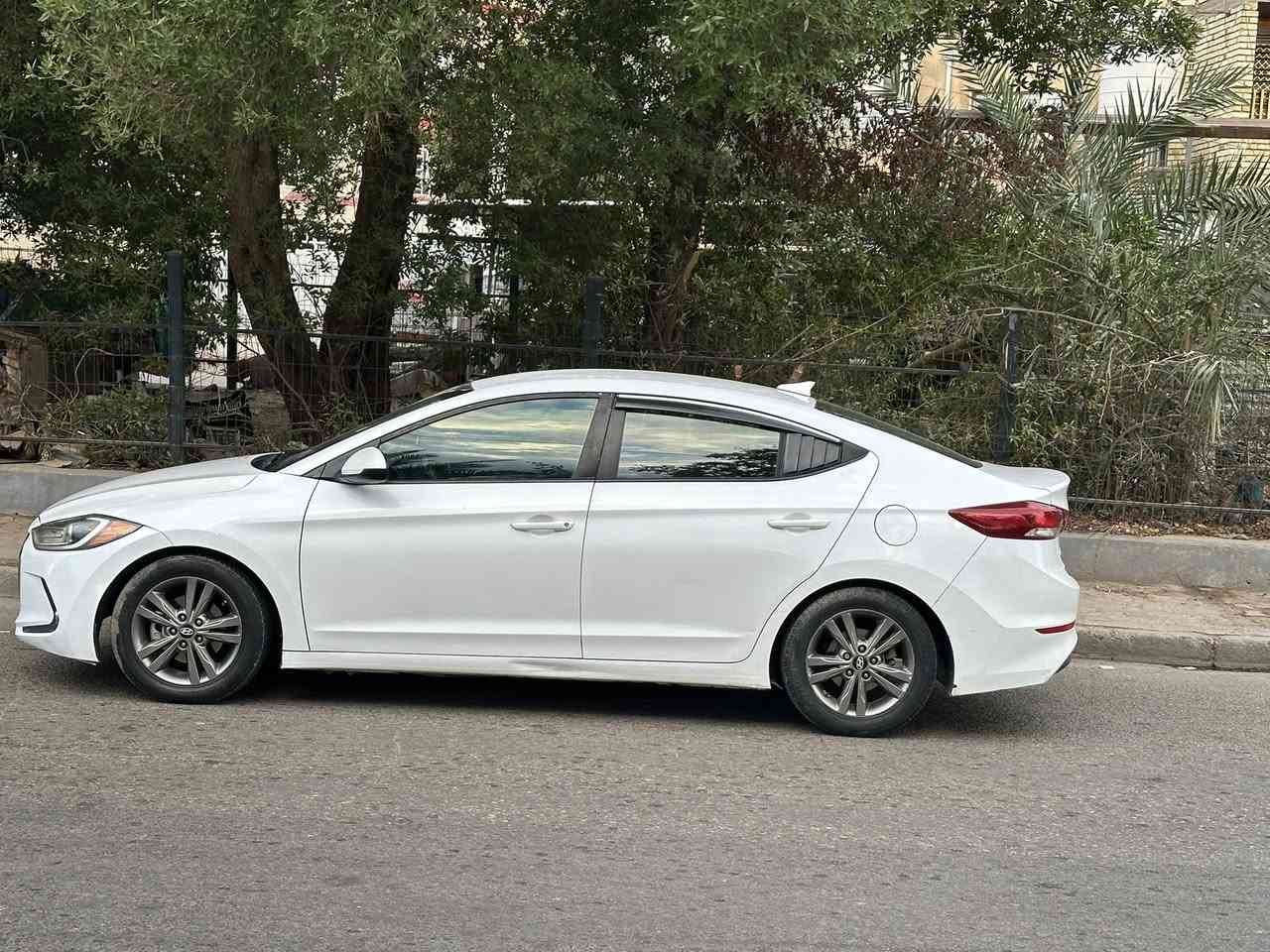 السلام عليكم النترا 2018 وارد أمريكي حادثها بنيد بـَسہ بقيه السياره ليبل واحد  بيها صبغ اثر تكشير بل القماره حك شبر وقبق الصندوق بيها رش مـטּ فوك مكان السيار شهداء البياع معررضه 120 وبيها مجال ***********
