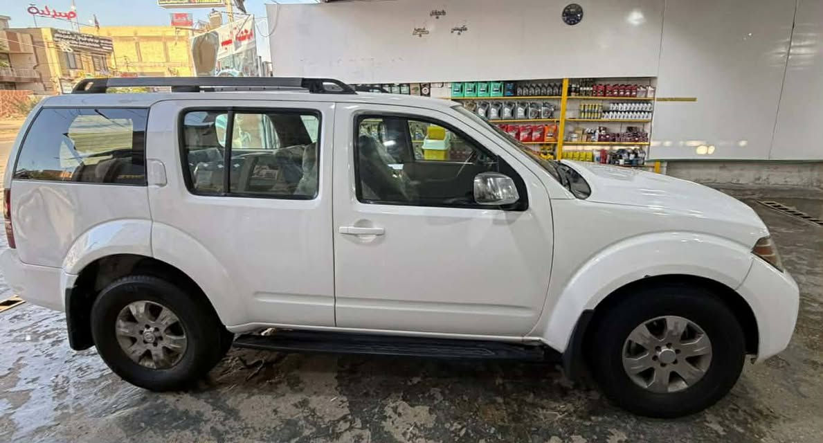 السلام عليكم نيسان بافندر موديل 2007 للبيع
رقم بغداد انكليزي تحويل ثاني يوم سنويه جديده رقم جديد هزه جديده مكينه وكير وحداديه وتخم تاير وكهربائيات وتبريد مكفولات السياره بيها طخطخات وبيها صبغ عام للجماليه مابيها ضربه قويه السياره جاهزه من كلشي كل نقص مابيها السعر 75 رقم الهاتف.....*********** مكاني كربلاء مامتواجد ع النت اخوان مكلف بالنشر
