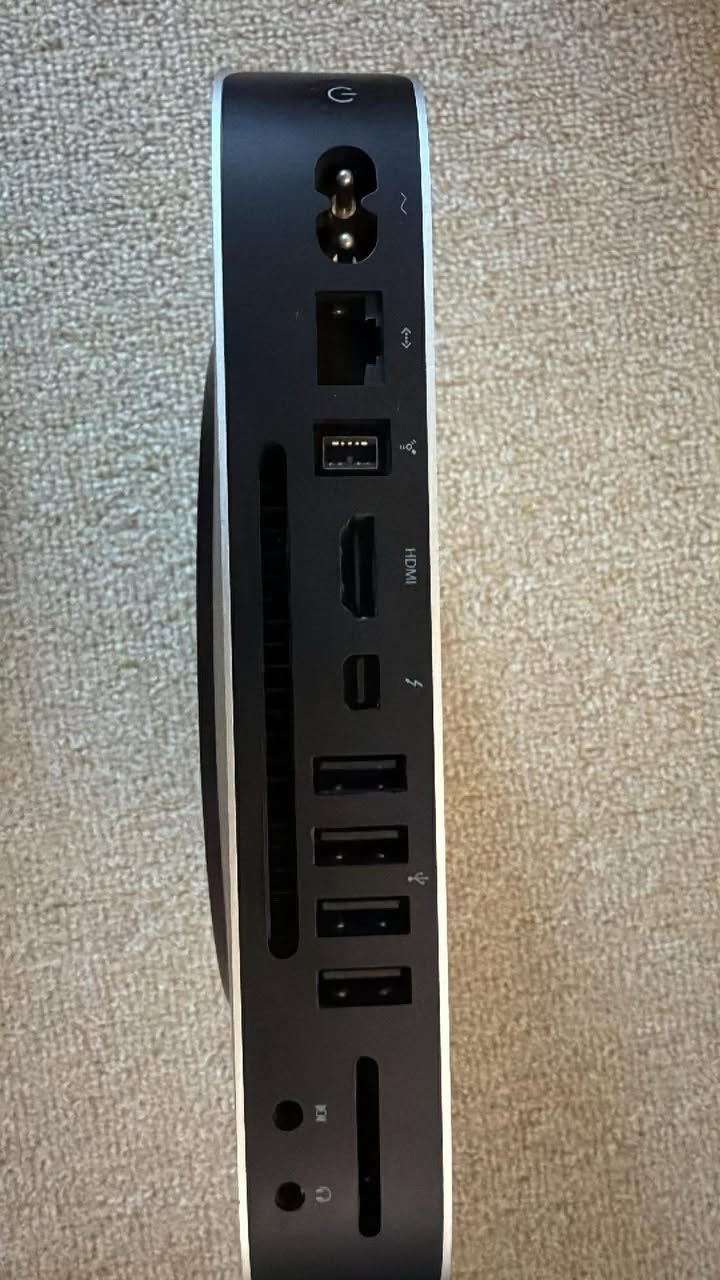 السعر ٢٠٠ وبيهه مجال للشراي

‏Mac mini late 2012 ميني ماك 

‏Ram 8

‏Hard ssd 256

‏Cpu i7

بيهه نظامين نظام ماكنتوش مونتيري و نظام ويندوز ١٠ وبيهه كل برامج الاوفس مفعله


**إذا كنت صاحب هذا الإعلان وتريد حذفه لأي سبب، رجاءا أرسل رسالة إلى الدعم الفني**