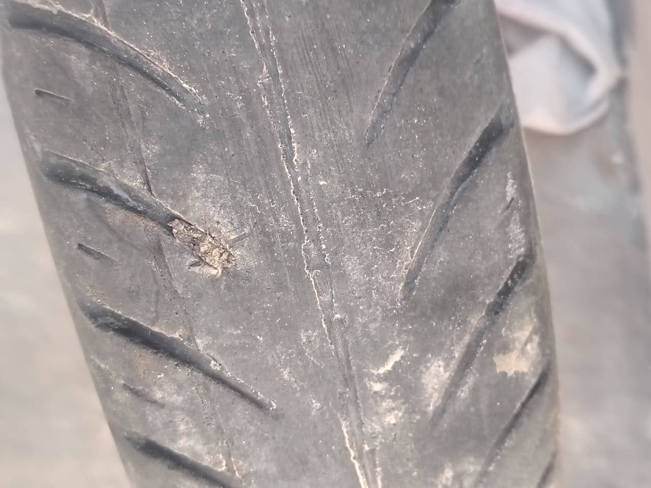 سلام عليكم دراجة عبد الحليم محرك 100 بس يرادله ترتيبات محرك شغال بس اني انطيكياه طافيه 60 الف أو بيه مجال حك الجيه مكاني النجف مجمع قرية الغدير الثانيه
أو عندي ويل أو تأير التاير بيه بس بنجر واحد أو أهم نازله قيم أو أخذه مال دراجة فراشه


**إذا كنت صاحب هذا الإعلان وتريد حذفه لأي سبب، رجاءا أرسل رسالة إلى الدعم الفني**