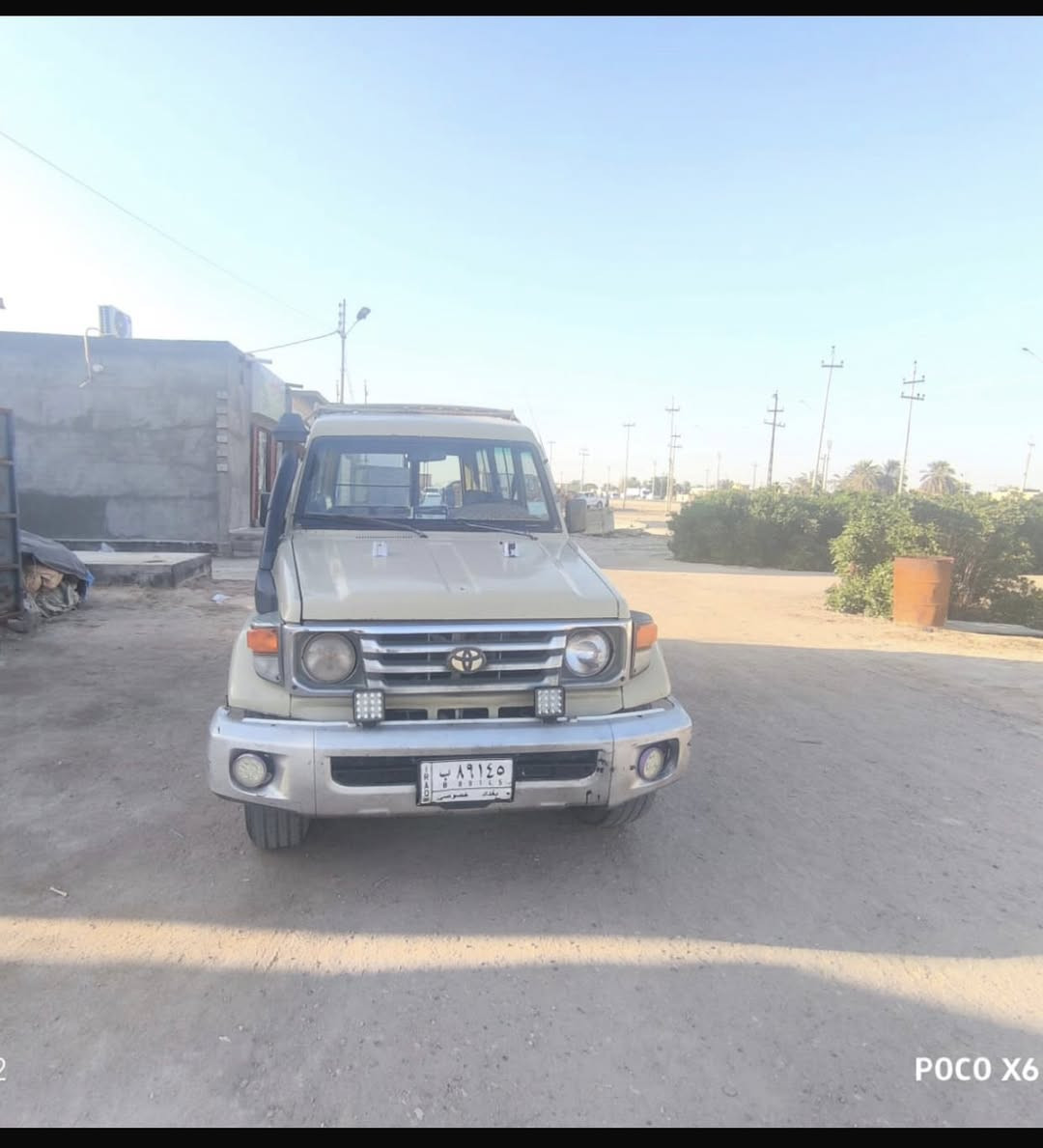 حوثية لون عسكري موديل1989رقم بغداد سياره بسمي محرك 3000محرك بطه عنوان بصراه ***********رقم صاحب سياره
