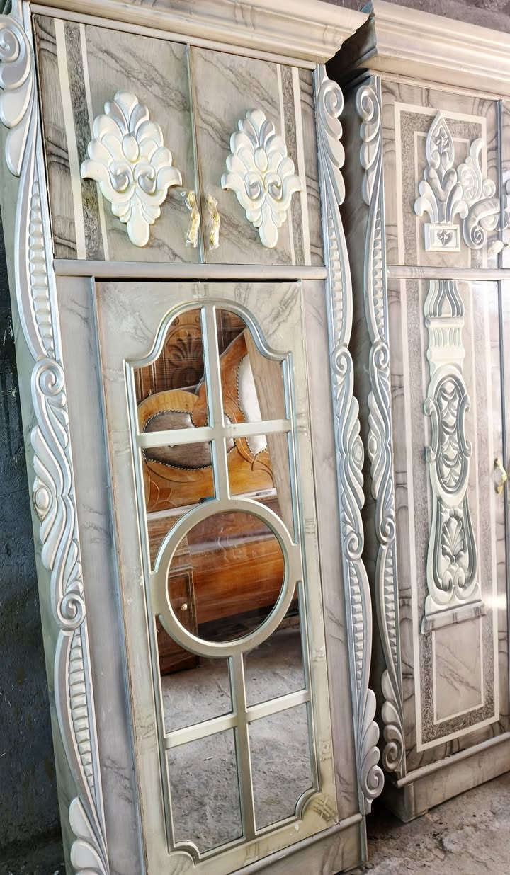 "🔥 عرض خاص! 🔥
غرفه ام السته طابقين نجاره عراقيه تصميم تركي صبغ سيارات حراري
الغرفه اسم مستعمل مكان الغرفه بابل الحمزه الغربي
السعر: خاص (قابل للتفاوض)
متكامله مع كل الأثاث والملحقات
👉 فرصتك لتجديد بيتك بأفضل سعر!
👉 لا تفوتك!
للتواصل: ***********"

😊🗽
