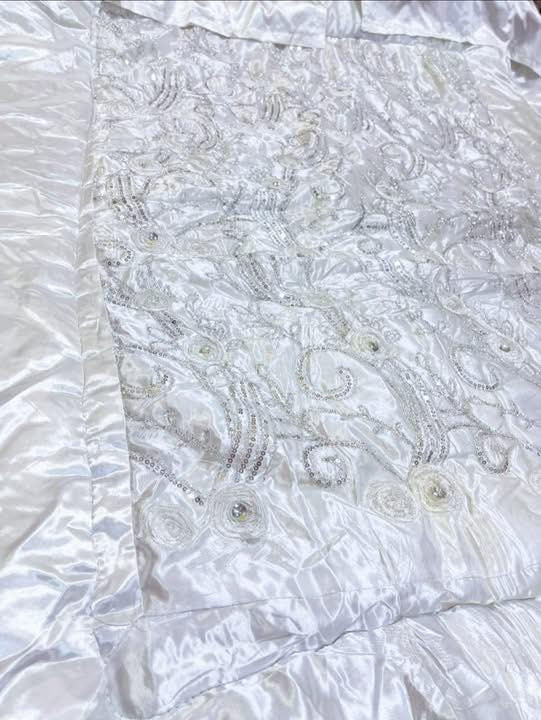 فرشة عرس جديده مجرد حطيناهه علجربايه للمنظر وشلناهه ريحة لجديد بيهه وسعر كلش مناسب بلاش الي تحب تتفضل خاص🫶🏻🤍🍓


**إذا كنت صاحب هذا الإعلان وتريد حذفه لأي سبب، رجاءا أرسل رسالة إلى الدعم الفني**