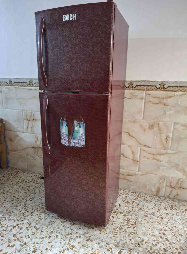 السلام عليكم أجهزة للبيع
ثلاجة حمرة ١٨ قدم ١٥٠ 

مجمدة ١٤ قدم ٩٠
مجمدة هونداي ١٠ قدم ١٣٠ 
غسالة  ٦٥ 
براد جوزي ٦٠##
أجهزة نضيفة للأمانة وتبريد ١٠٠ على ١٠٠ واطي ضمان  
عنوان الشعب ***********
