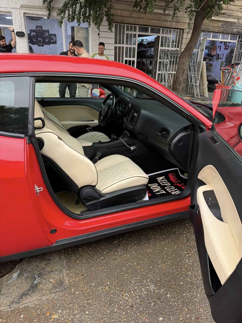 Sxt2019
رقم بغداد باسمي قطعتين صبغ جاملغ ايمن وبنيد 
السعر  175وبيها مجال بسيط انشالله للاتصال 
***********
