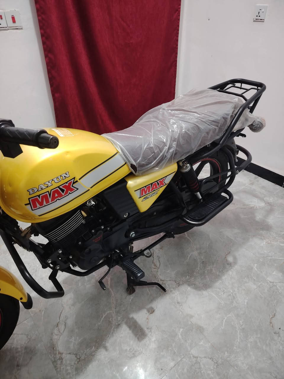 سلام عليكم ديوان 23 MAX
أوراق اصولي دراجه نضيفه ومكفوله كفاله عامه
خاص او اتصال ‏‪‪0781 558 0026‬‬‏
