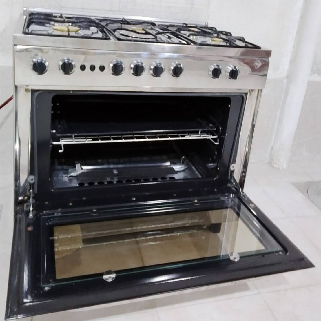 طباخ فرش المصري الاصلي باله مستخدم نظيف جداً جداً جداً كأنه جديد ✨ شغال العيون والفرن🔥 

الحجز والاستفسار راسلونا خاص. 
المكان ناصرية مركز🍁متوفر توصيل داخل وخارج الناصرية 👍


**إذا كنت صاحب هذا الإعلان وتريد حذفه لأي سبب، رجاءا أرسل رسالة إلى الدعم الفني**