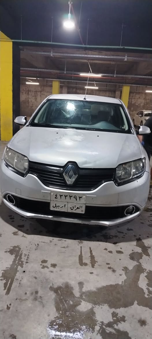 رينو سيمبول 2016 مكفول من الحادث و الصبغ بيها تلحيضات بالكشر السياره نظيفه جدا على وضع الشركه سيرفس كامل صيانه كامله لا تحتاج مصرف نهائيا عليها غرامات 10 ورقات ينخصم من سعرها *********** وتس اب أربيل, العراق
