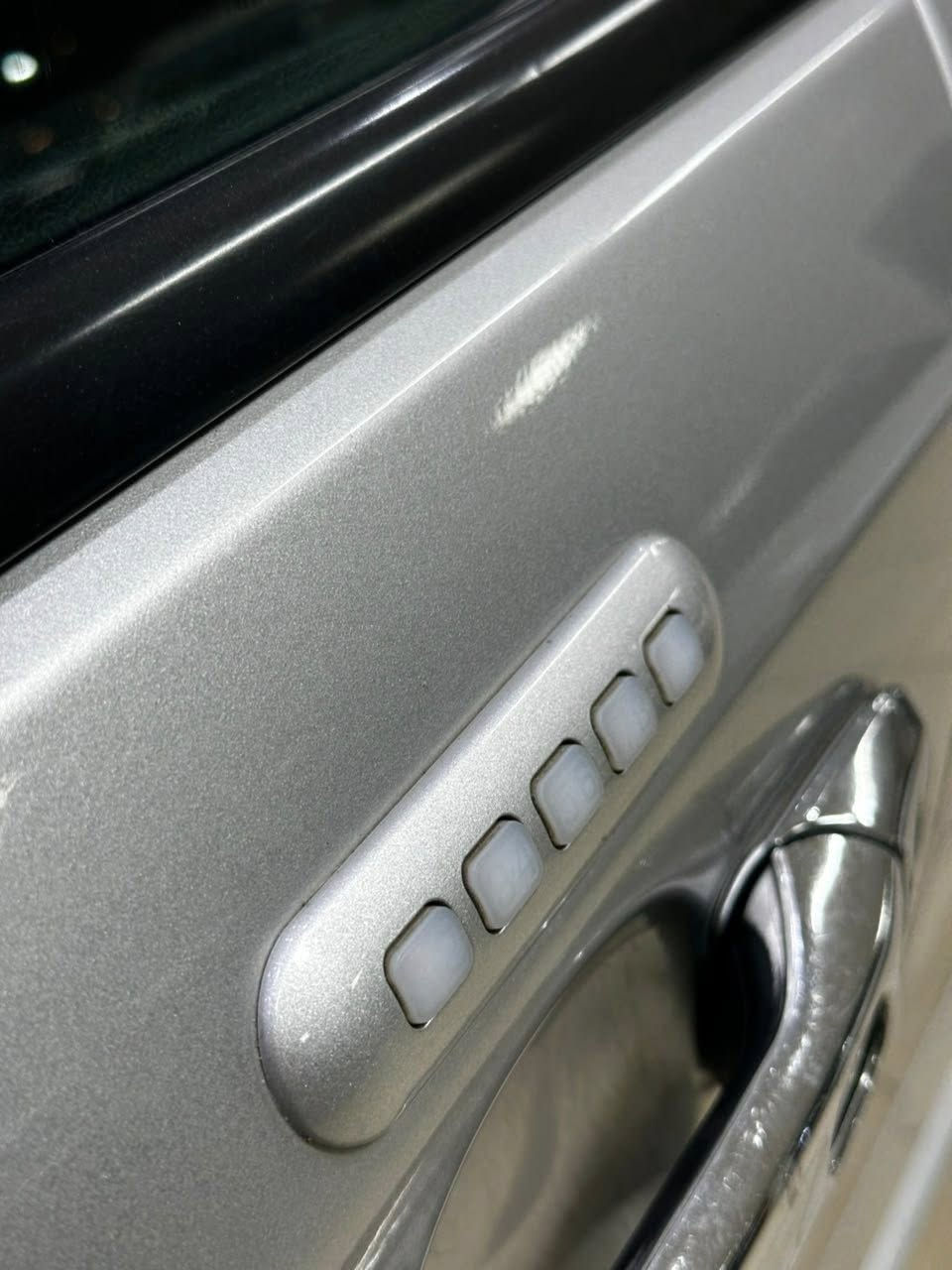 السلام عليكم ورحمة الله وبركاته. 
#معرض_ابن_شعبان_لتجارة_السيارات.
✅اسم السيارة :   FORD 
✅الفئة :  EDGE
✅الموديل :  2012
✅رقم السيارة :  بغداد تحويل باسم الزبون 
✅عداد المسافة :  KM205 
✅الضرر :  خليجي وكالة كفالة 
FORD EDGE 2012✅
‎رقم بغداد✅
‎محرك V6  3500✅
‎مواصفات : SEL✅ 
‎بانوراما✅
‎شاشه كبيره   ✅
✅ضبط سرعة
✅تدفئة مقاعد
✅تحكم كشنات أمامي كهربائي 
✅تخم تايرات جديد
‎داخل اسود جلد ✅
‎اضائه داخل 7 الوان متغير✅
✅السعر المطلوب 148 ورقه
☎️‏ ***********
 ***********📱
🔴العنوان:النجف الاشرف-
🔴المدينة المائية-
🔴مقابيل حي الجامعة-
