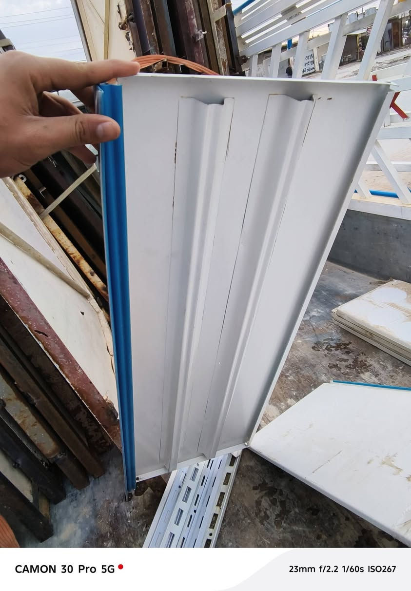 رفوف محل تركية للبيع
سعر المتر ٣٠ الف ***********
