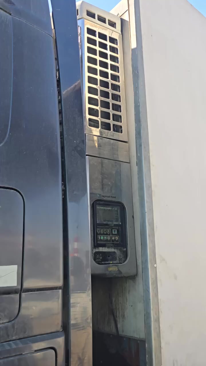 اللهم صلي على محمد وآل محمد 
شايف كل الخير محمد عنيد 
للإستفسار *********** عمار ابو شهم
