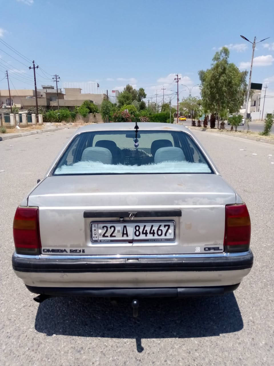 سلام وعليكم اوبل اوميكا موديل 1991 حجم عشرين كير اوتوماتيك محرك وكير شرط سنوية ورقم جديد دفتر بنزين بي تخم تاير جديد بدون صبغ بدون ضرر سعر 38 بي مجال مكان كركوك رقم الهاتف *********** الزين*********** شراي يخابر كورك ***********  اني مكلف بنشر
