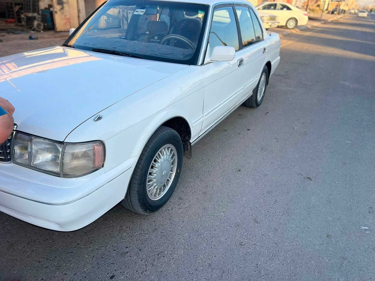السلام عليكم للبيع ارنب يسار بلادي كير ومحرك شرط تبريد ثلج رقم بغداد الماني سنويه جديده شرط التحويل بيها نص جاملغ امامي صبغ بدون ضرر صدر تخم تاير كلو شرط السعر 90 وبي مجال قليل *********** 
*********** بدون مراوس أقساط مابيع 
سياره جديدة
