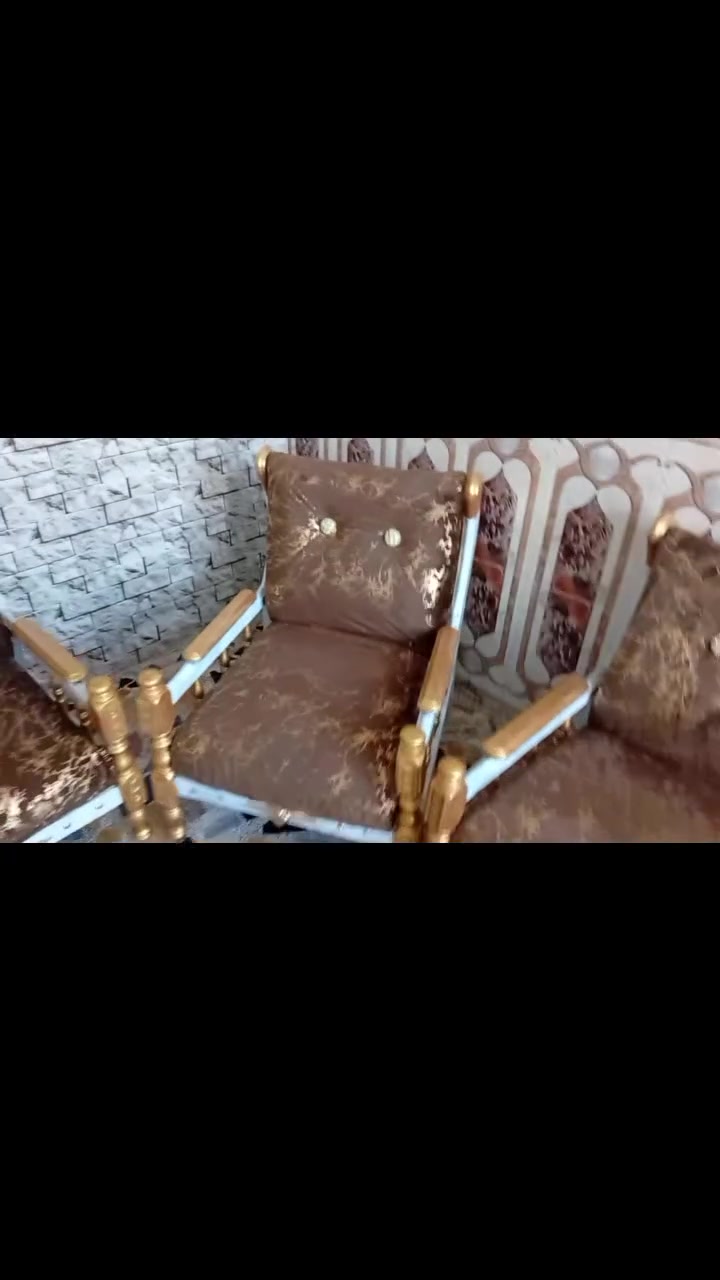 قنفات على البيع 190الف بغداد الشعله ***********
