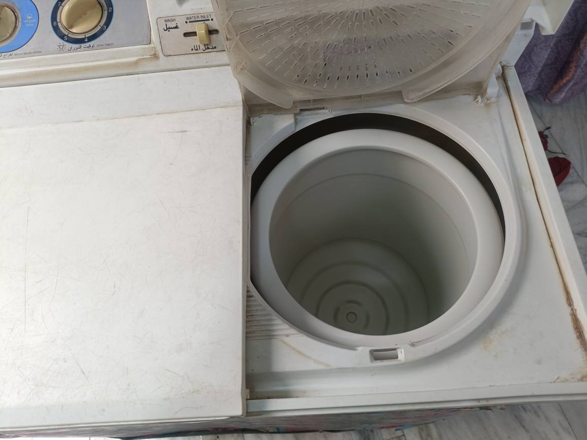 غساله هيتاشي اصلي الوزن 8 كيلو نضيفه وشغاله ومابيها اي عطل ناصريه حي اور *********** السعر 100 ناصرية, ذي قار
