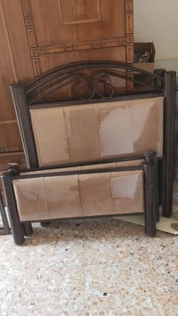 سرير • شارع عدن