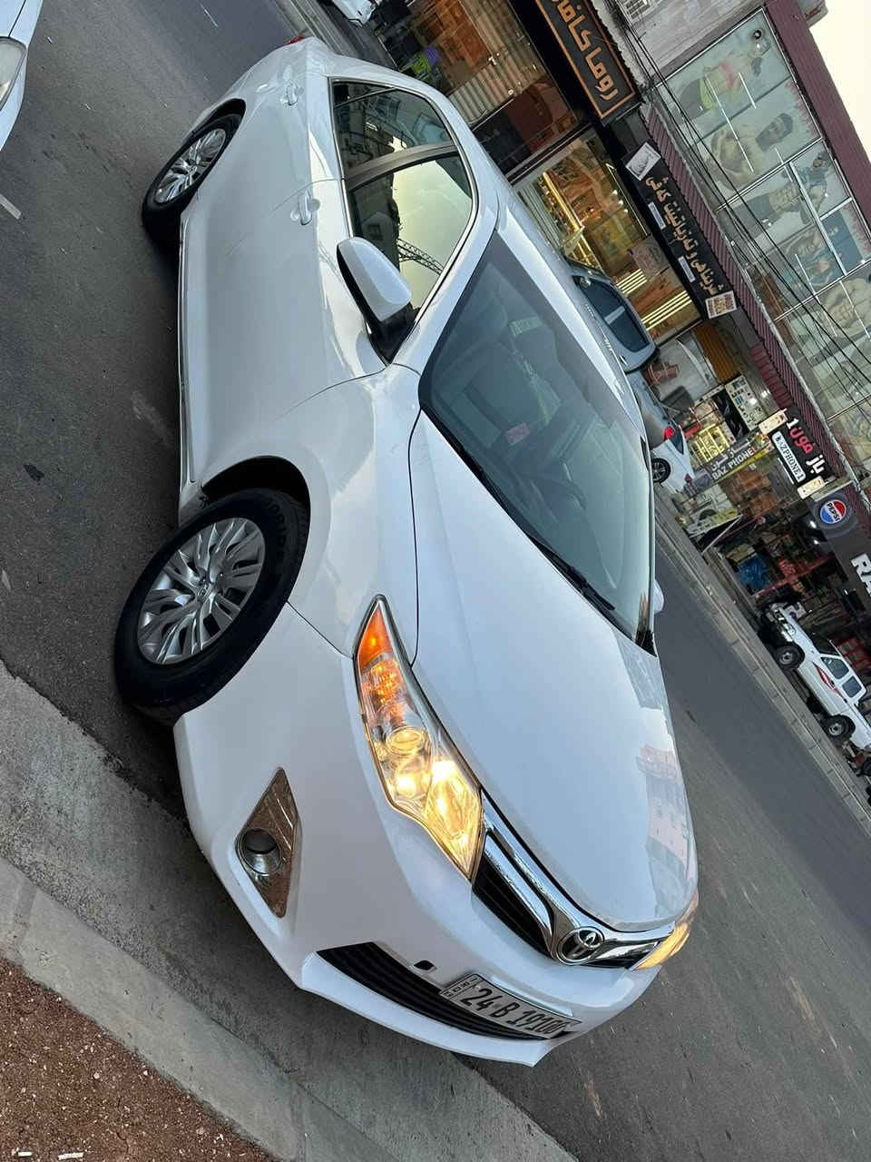 سلام عليكم 
تيوتا كامري 2014 وارد امريكي 
سعر١٣٥ ورقة و مجال بسيط 
صبغ 4 قطع صبغ امريكي و بوليند هينا انطخت مبدليها شركة 
مواصفات LE  
سيارة ماشي 145 الف مايل كير محرك كلها بشرط 

✅سيارة رقم دهوك  بأسمي و رقم مميز سنوية رقم كله جديد 
تبريد صدر تايرات  كلها شرط 
 مكان سيارة ناحيه الزاب 
للاستفسار اتصل  
***********
