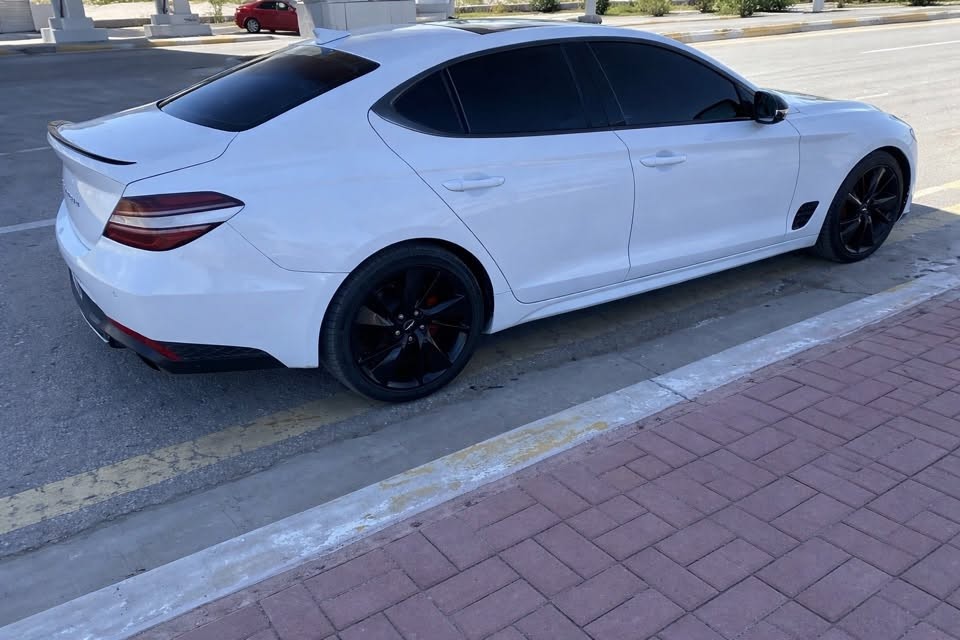 جنيسس g70
موديل 2023

محرك 2000تيربو 

بجم كبس  

رقم بغداد 

فول مواصفات 

***********
