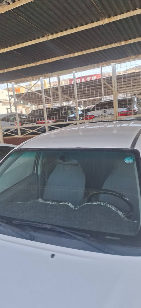 Hilux 2009
***********
بدون دعم و صبغ 
بها تعديلات
كير و مكينة شرط
السعر 143 و مجال
المكان دهوك

