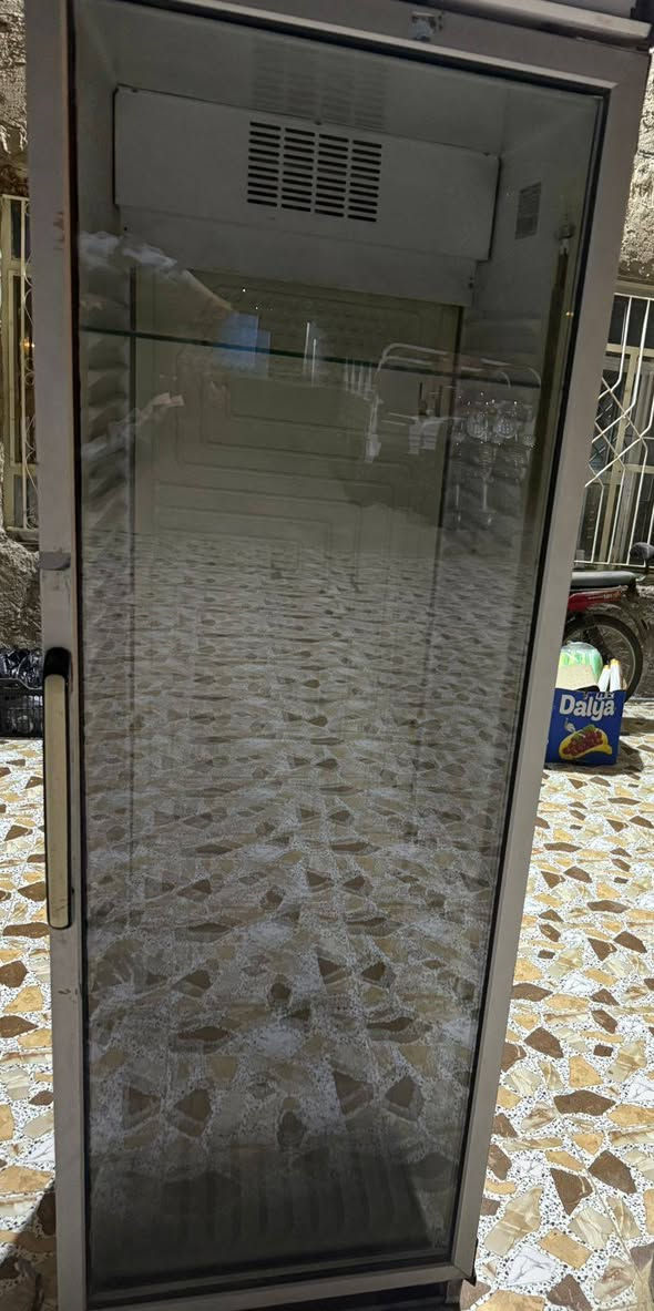 السلام عليكم براد للبيع شغال نضيف السعر 150/ ***********
